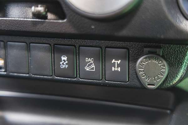 2019 Toyota Hilux SR GUN126R 4X4