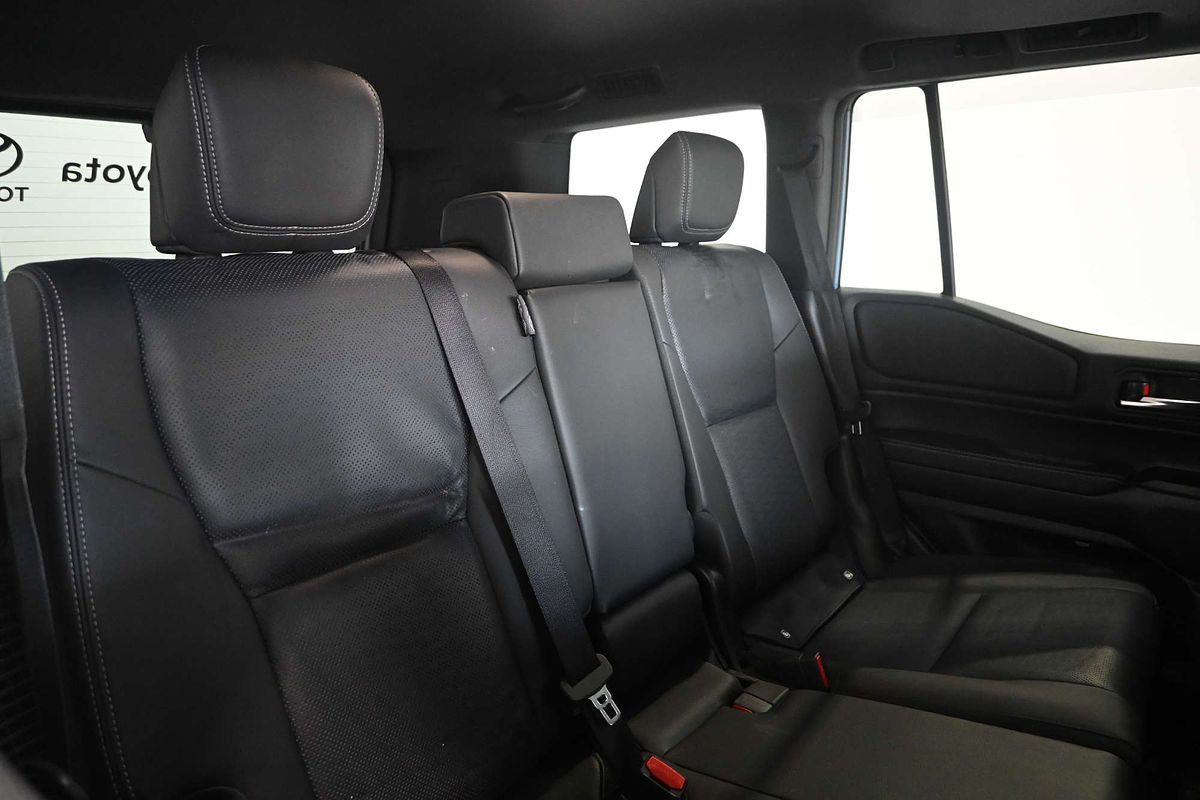 2025 Toyota Landcruiser Prado Altitude GDJ251R