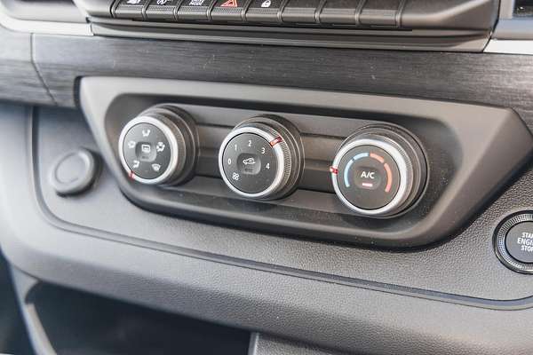 2024 Renault Trafic Premium X82 SWB Low Roof