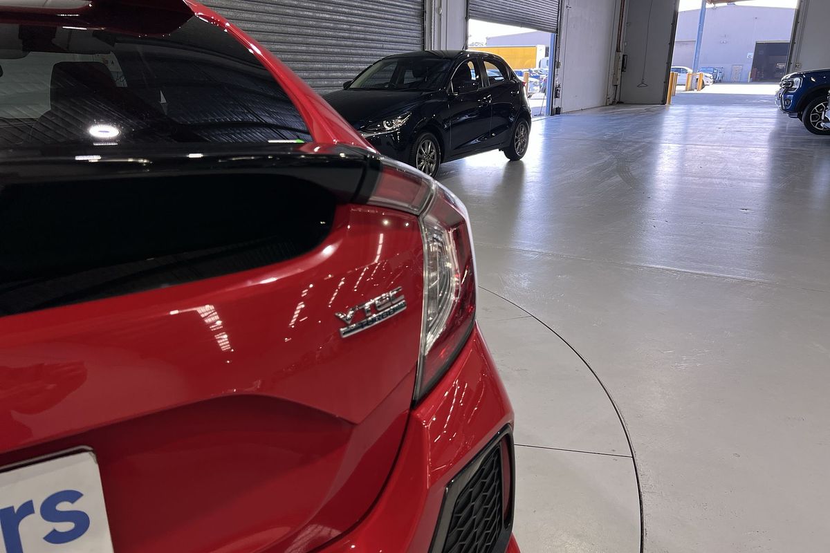 2018 Honda Civic VTi-LX 10th Gen