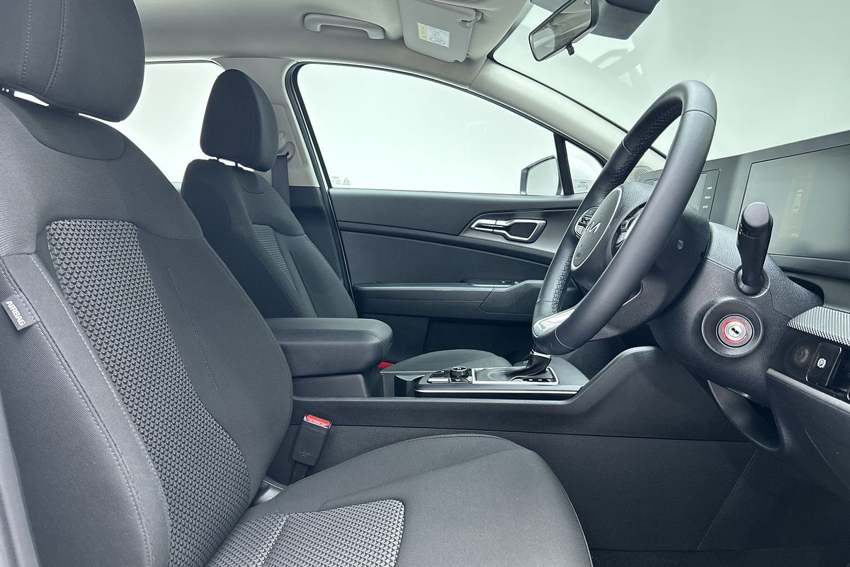 2024 Kia Sportage S NQ5