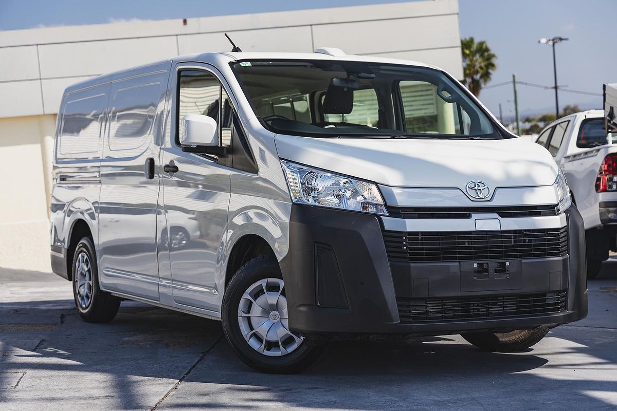 2024 Toyota Hiace GDH300R LWB