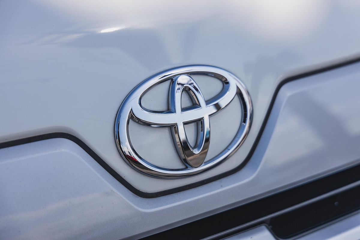 2024 Toyota Hiace GDH300R LWB