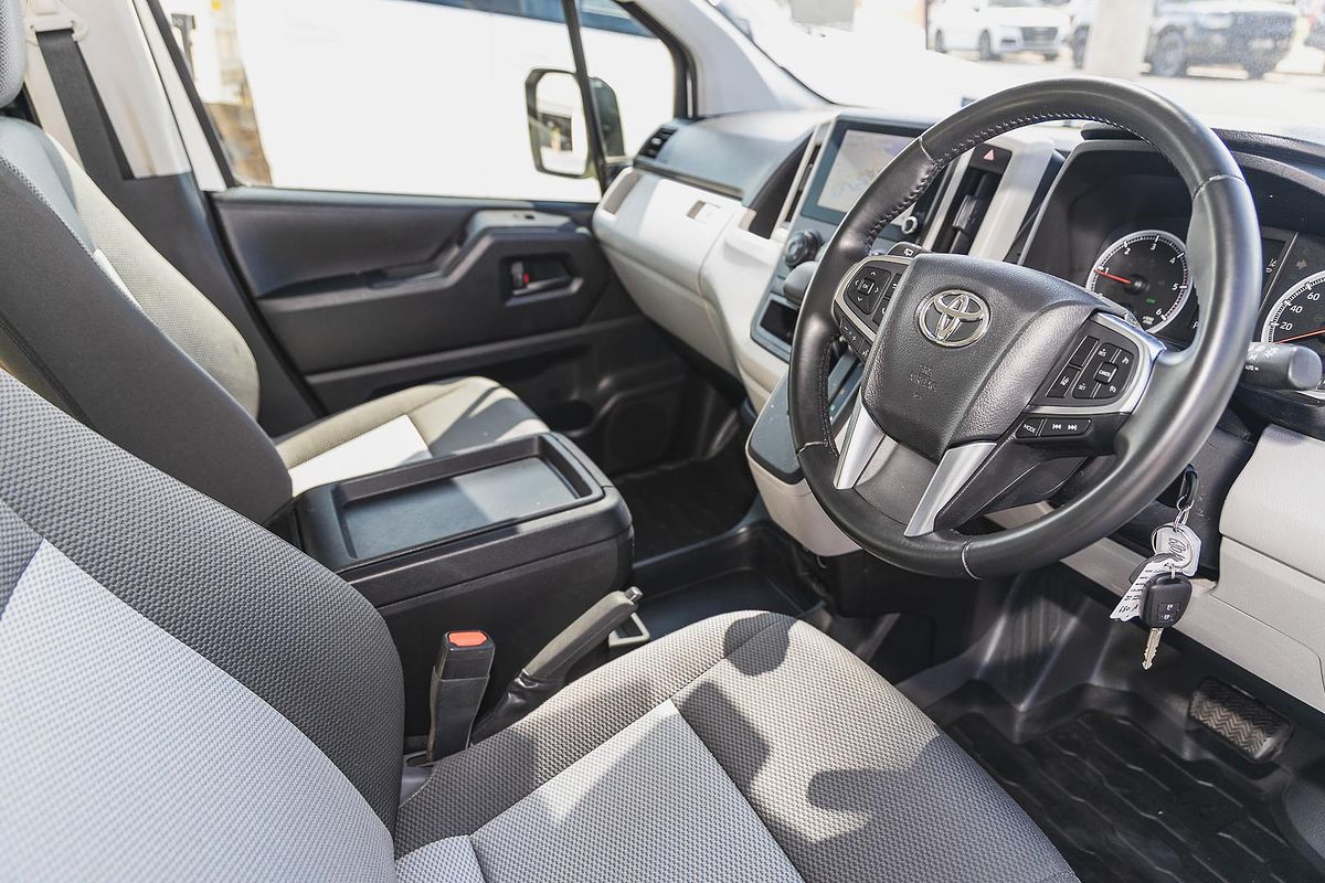 2024 Toyota Hiace GDH300R LWB