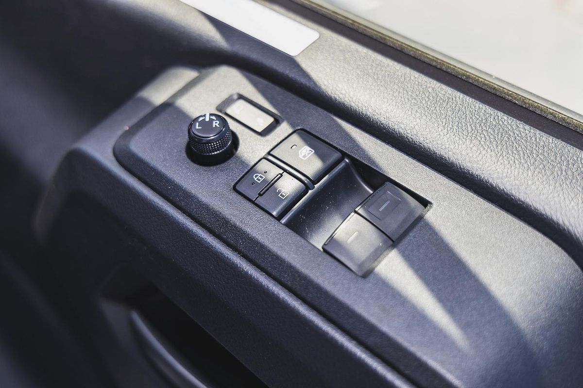 2024 Toyota Hiace GDH300R LWB