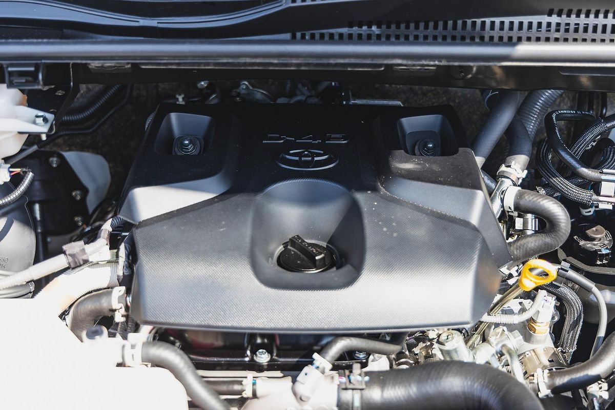 2024 Toyota Hiace GDH300R LWB