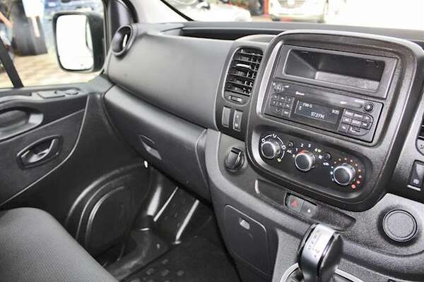 2020 Mitsubishi EXPRESS GLX SN MY21