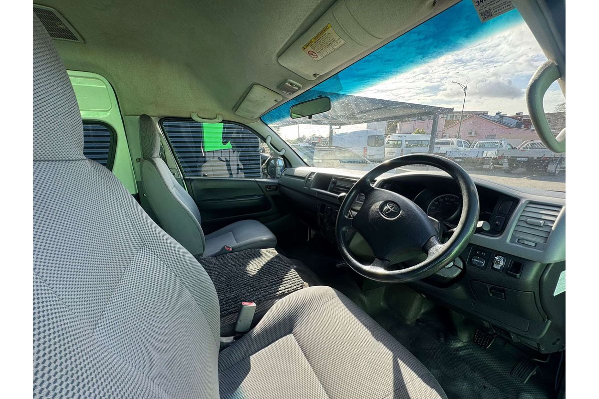 2006 Toyota Hiace Commuter KDH222R ELWB