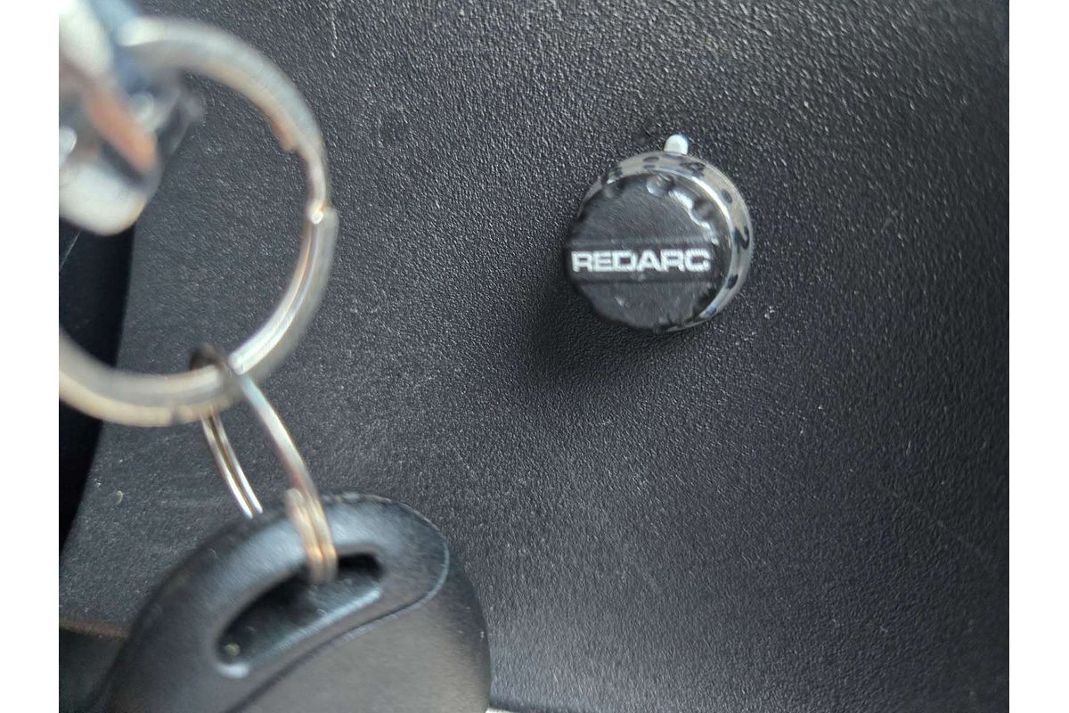 2014 Mitsubishi Pajero VR-X NW