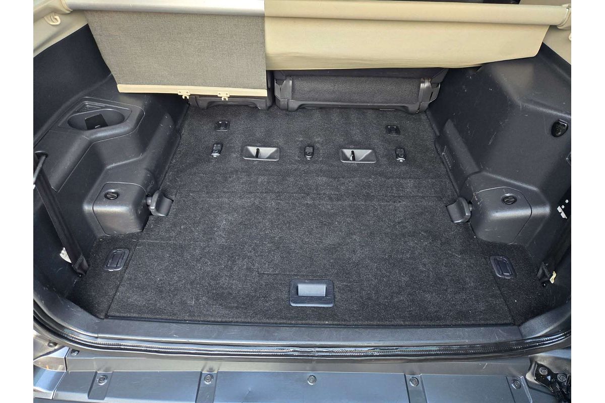 2014 Mitsubishi Pajero VR-X NW