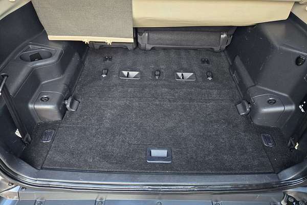 2014 Mitsubishi Pajero VR-X NW