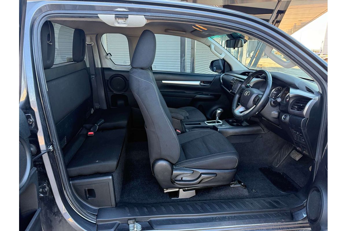 2021 Toyota Hilux SR5 GUN126R 4X4