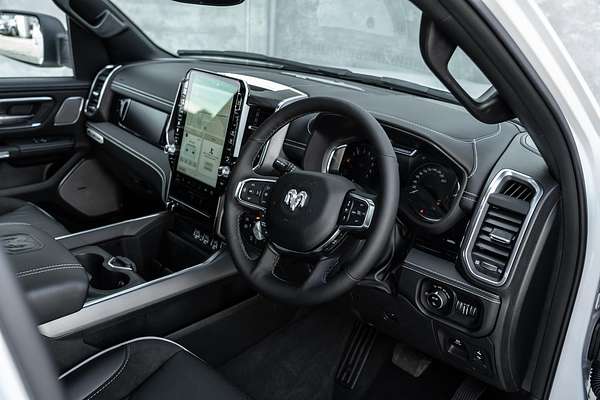 2025 RAM 1500 Laramie Sport Hurricane SO RamBox DT 4X4 SWB