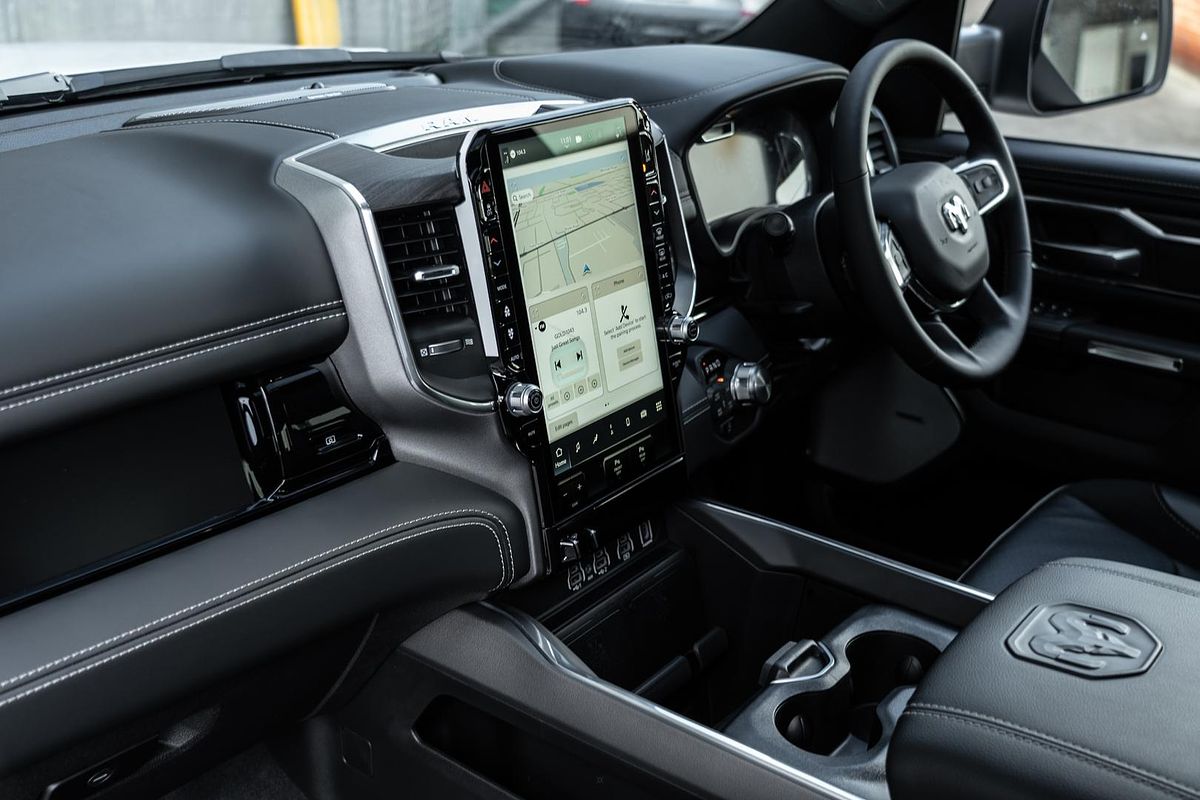 2025 RAM 1500 Laramie Sport Hurricane SO RamBox DT 4X4 SWB