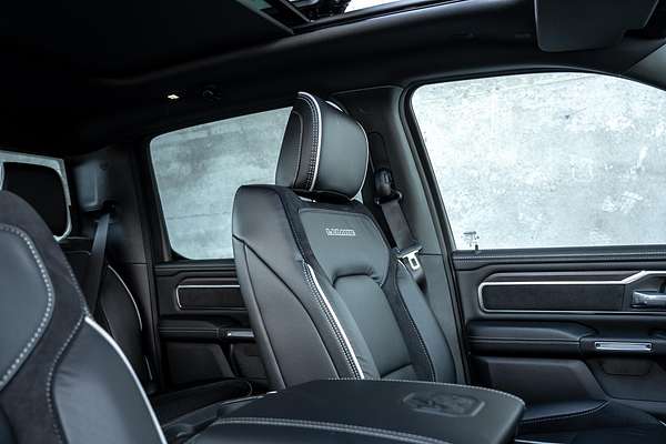 2025 RAM 1500 Laramie Sport Hurricane SO RamBox DT 4X4 SWB