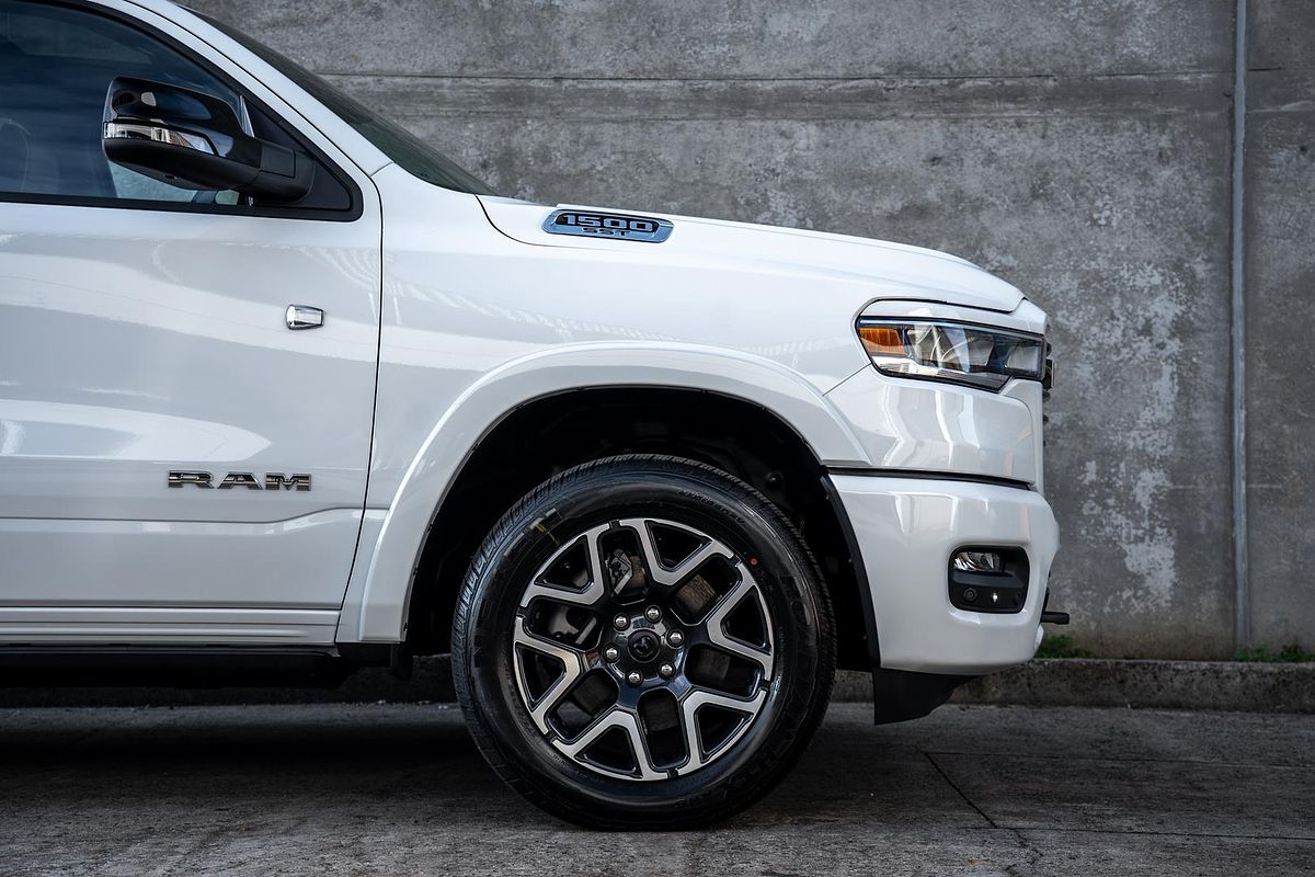2025 RAM 1500 Laramie Sport Hurricane SO RamBox DT 4X4 SWB