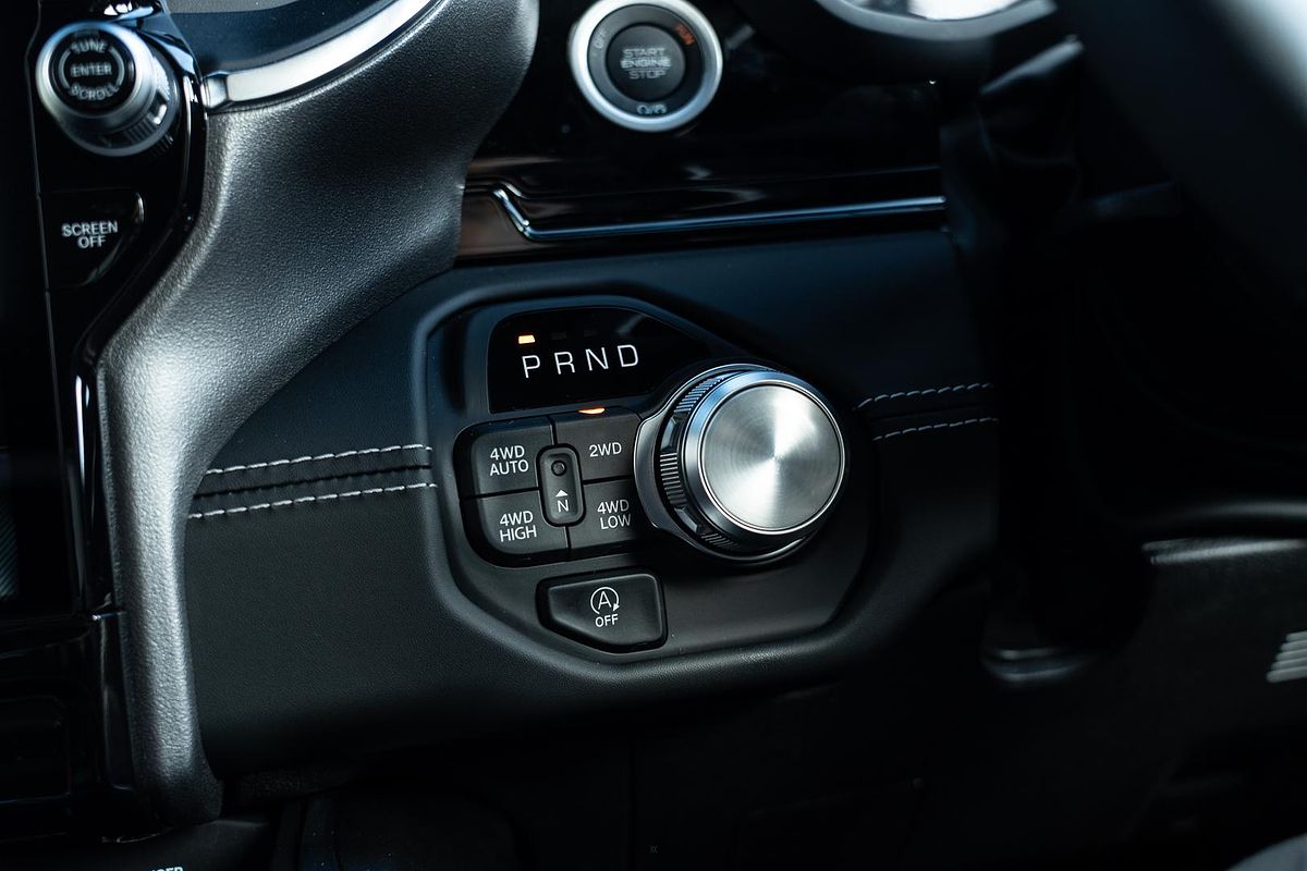 2025 RAM 1500 Laramie Sport Hurricane SO RamBox DT 4X4 SWB