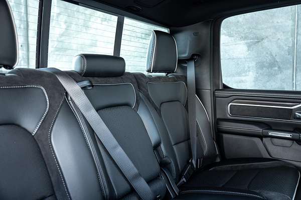 2025 RAM 1500 Laramie Sport Hurricane SO RamBox DT 4X4 SWB
