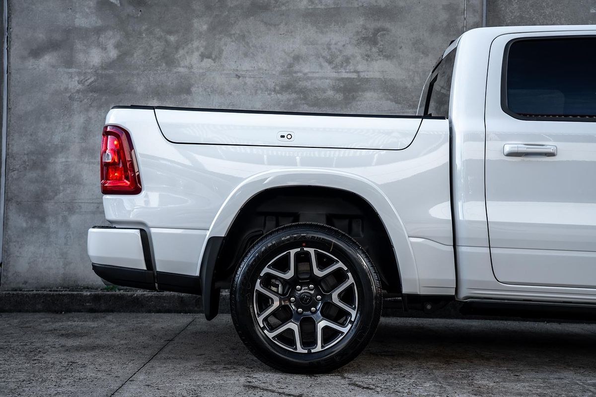 2025 RAM 1500 Laramie Sport Hurricane SO RamBox DT 4X4 SWB