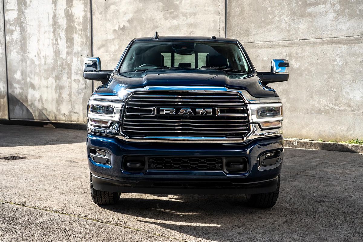 2024 RAM 2500 Laramie DJ 4X4
