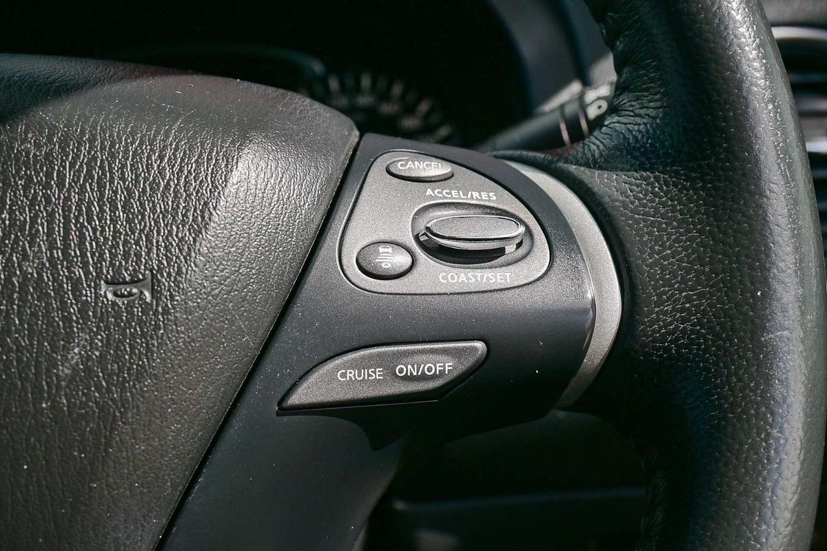 2018 Nissan Pathfinder ST-L R52 Series II