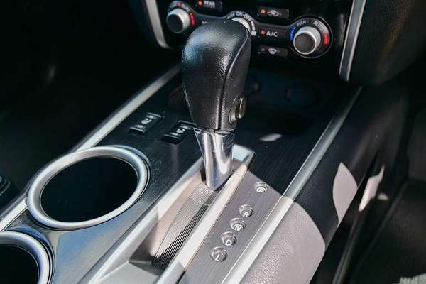 2018 Nissan Pathfinder ST-L R52 Series II