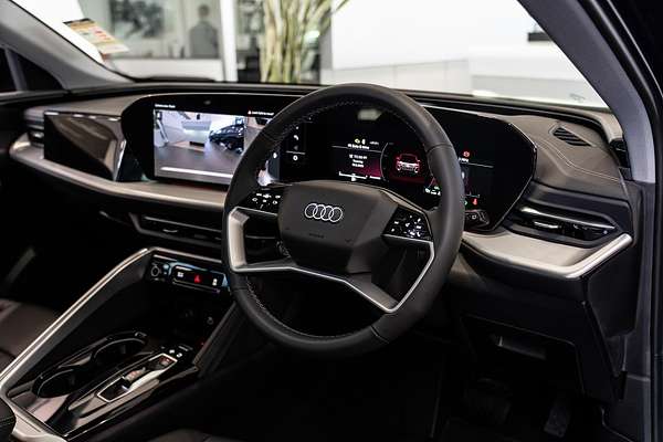 2025 Audi Q5 TFSI 150kW GU