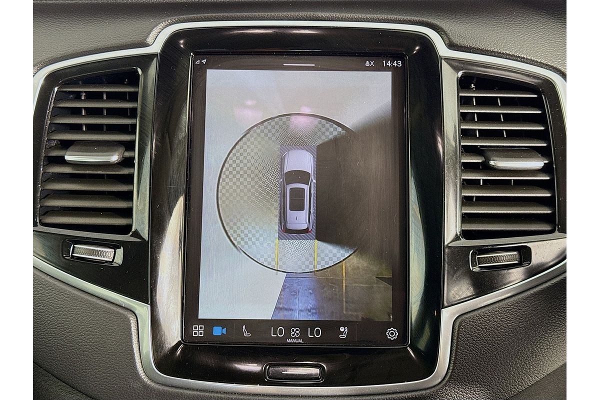 2023 Volvo XC90 Recharge Ultimate T8 Plug-In Hybrid