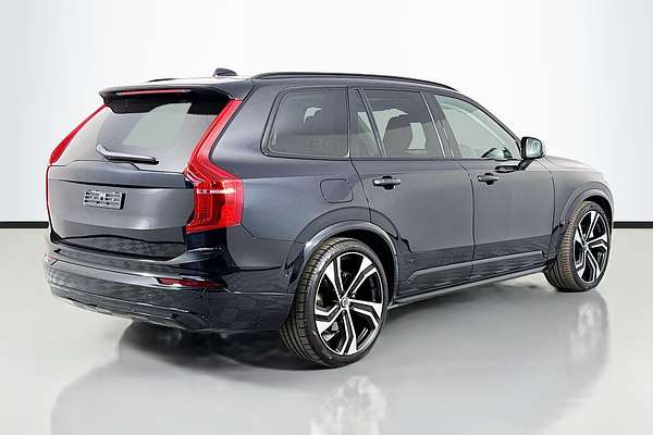 2023 Volvo XC90 Recharge Ultimate T8 Plug-In Hybrid