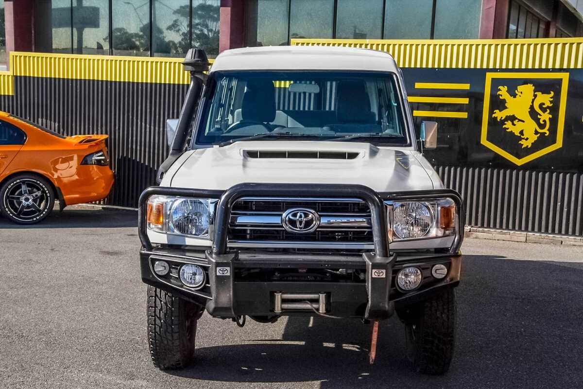 Sold Toyota Landcruiser Gxl Troopcarrier Used Suv Tweed Heads Nsw