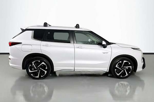 2022 Mitsubishi Outlander PHEV Aspire ZM