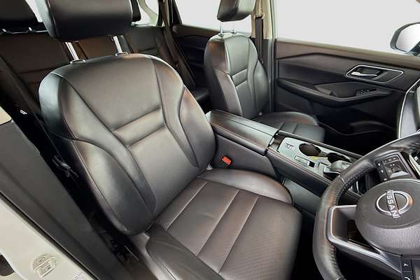 2023 Nissan X-TRAIL ST-L T33