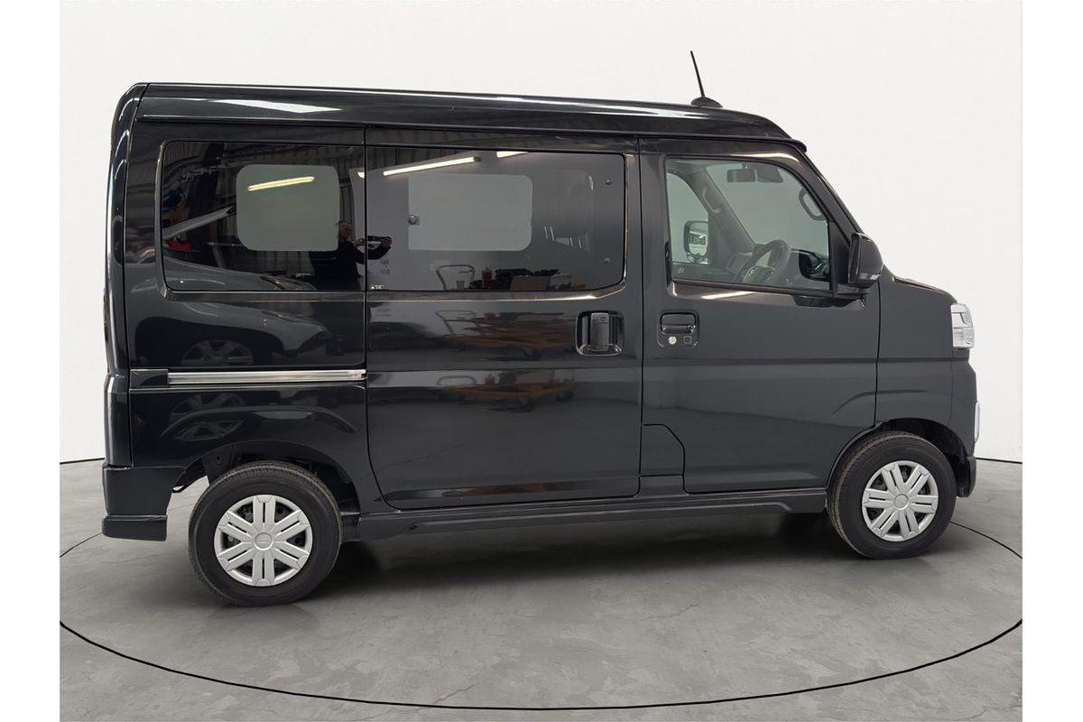 2022 Daihatsu ATRAI RS
