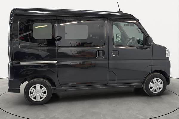 2022 Daihatsu ATRAI RS