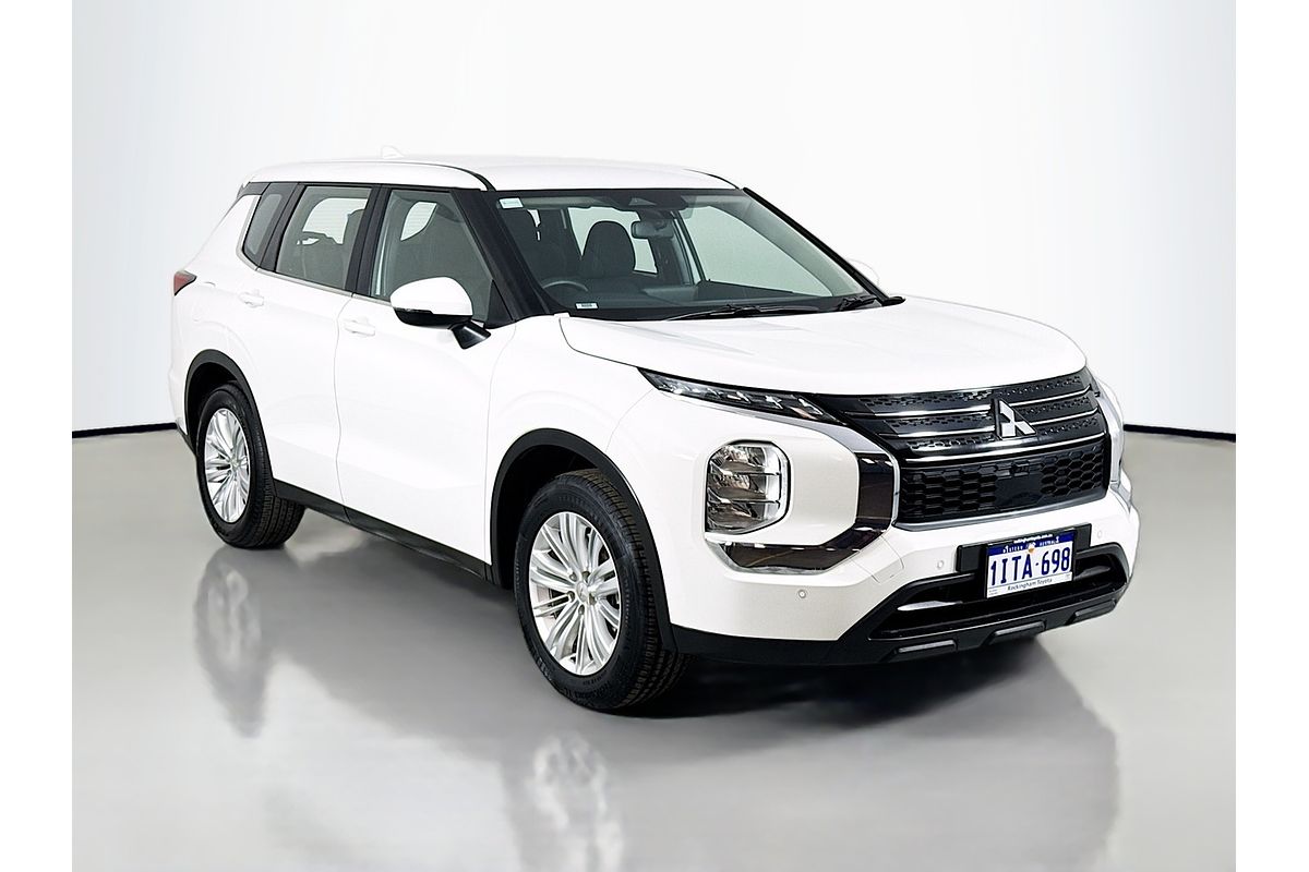2024 Mitsubishi Outlander ES ZM