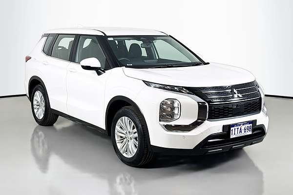 2024 Mitsubishi Outlander ES ZM