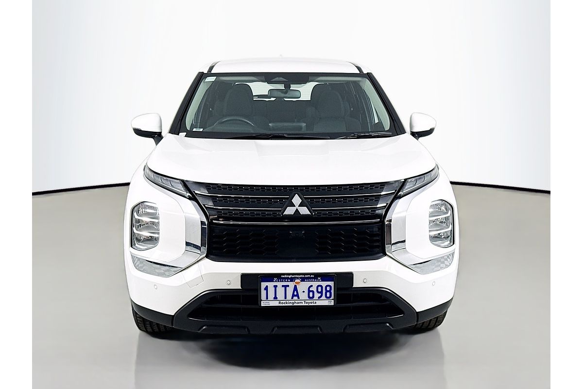 2024 Mitsubishi Outlander ES ZM