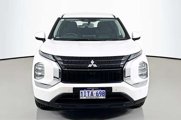 2024 Mitsubishi Outlander ES ZM