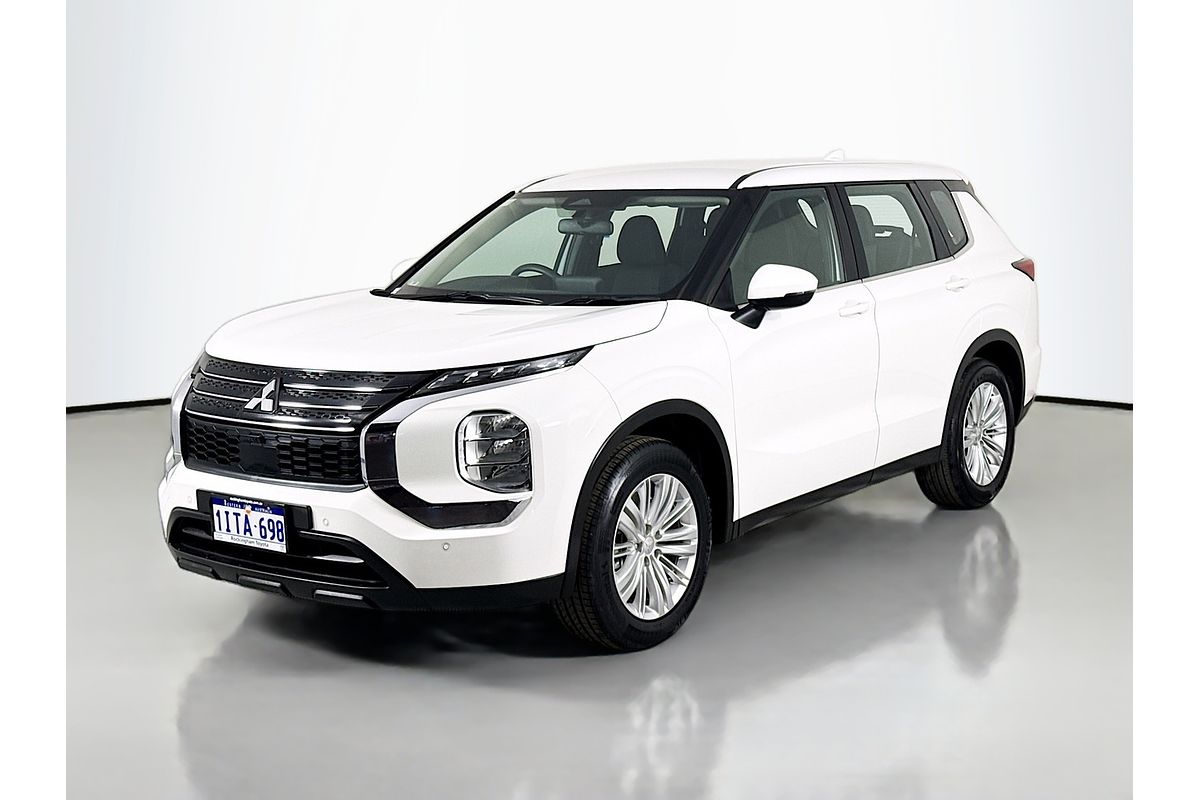 2024 Mitsubishi Outlander ES ZM