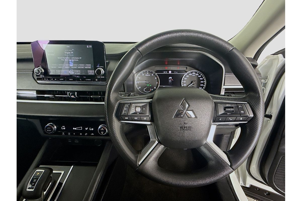2024 Mitsubishi Outlander ES ZM