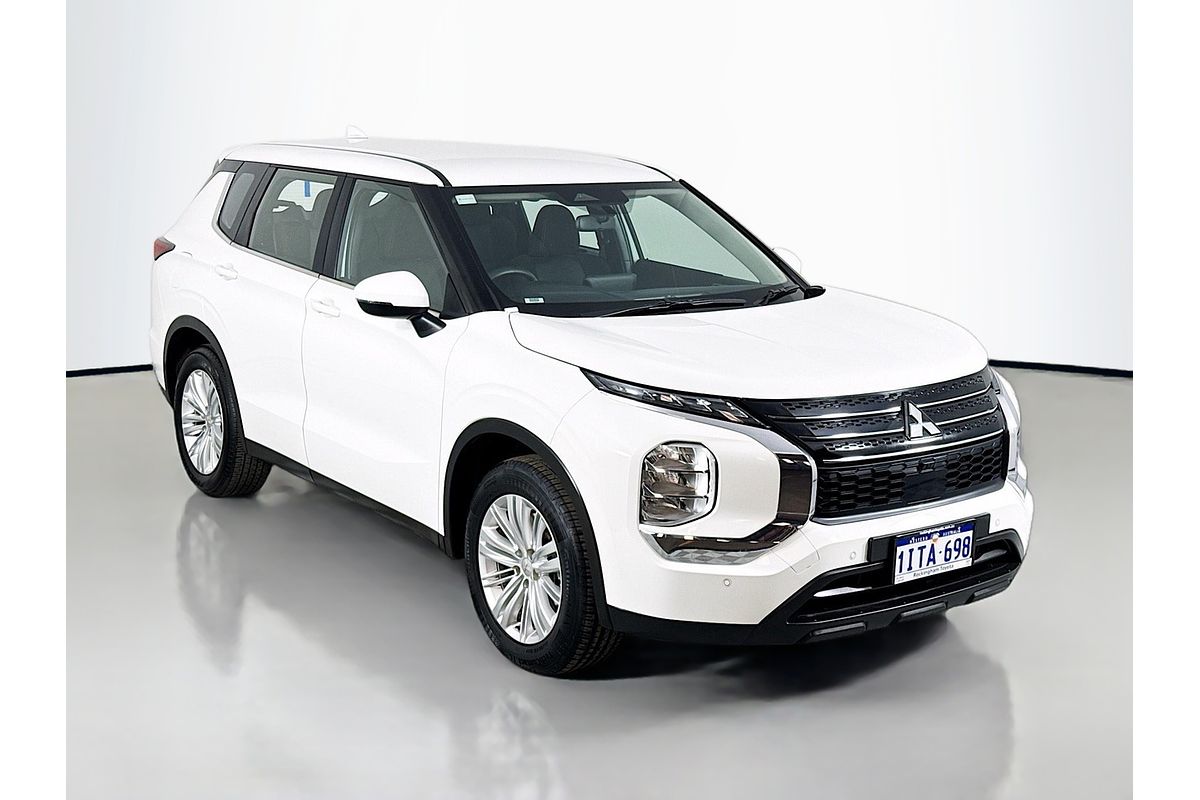 2024 Mitsubishi Outlander ES ZM