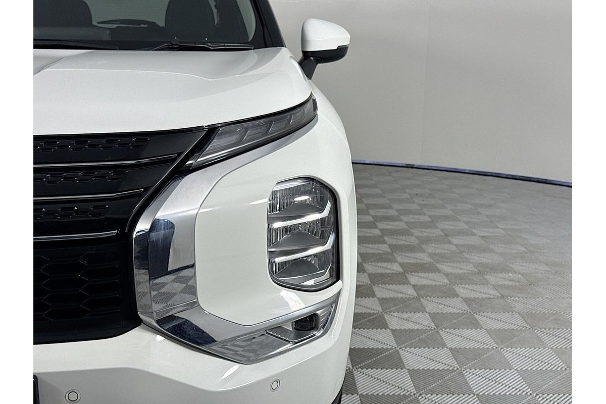 2024 Mitsubishi Outlander LS ZM