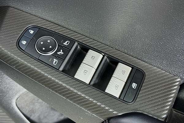 2024 Mitsubishi Outlander LS ZM