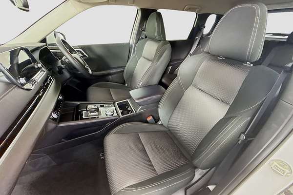 2024 Mitsubishi Outlander LS ZM