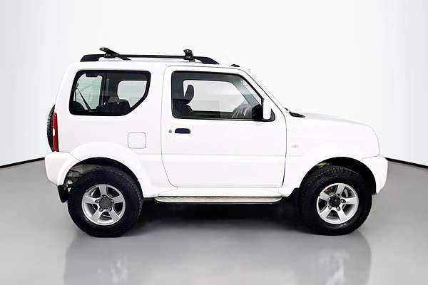 2013 Suzuki Jimny Sierra SN413 T6