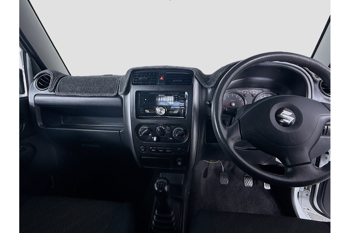 2013 Suzuki Jimny Sierra SN413 T6