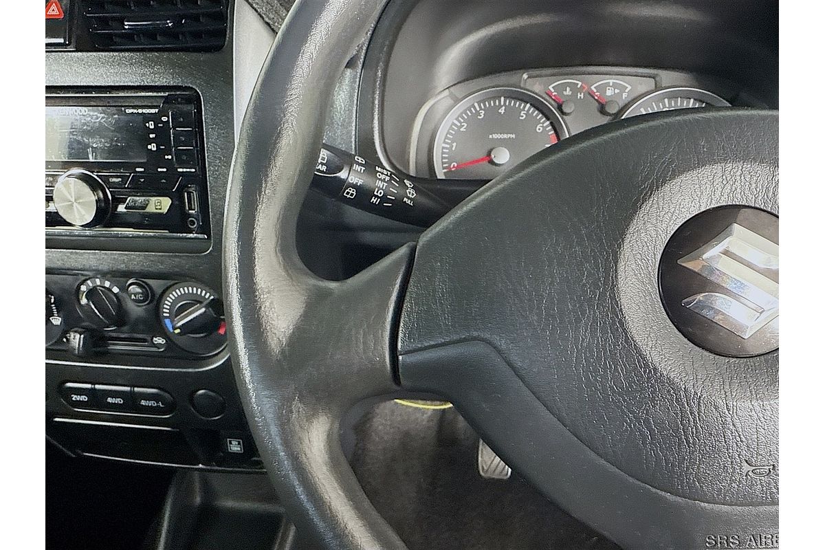 2013 Suzuki Jimny Sierra SN413 T6