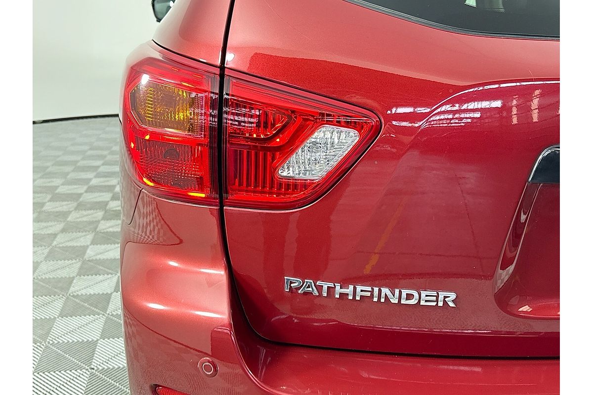 2017 Nissan Pathfinder ST-L R52 Series II