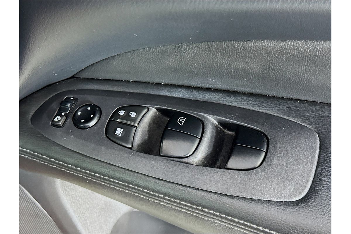2017 Nissan Pathfinder ST-L R52 Series II