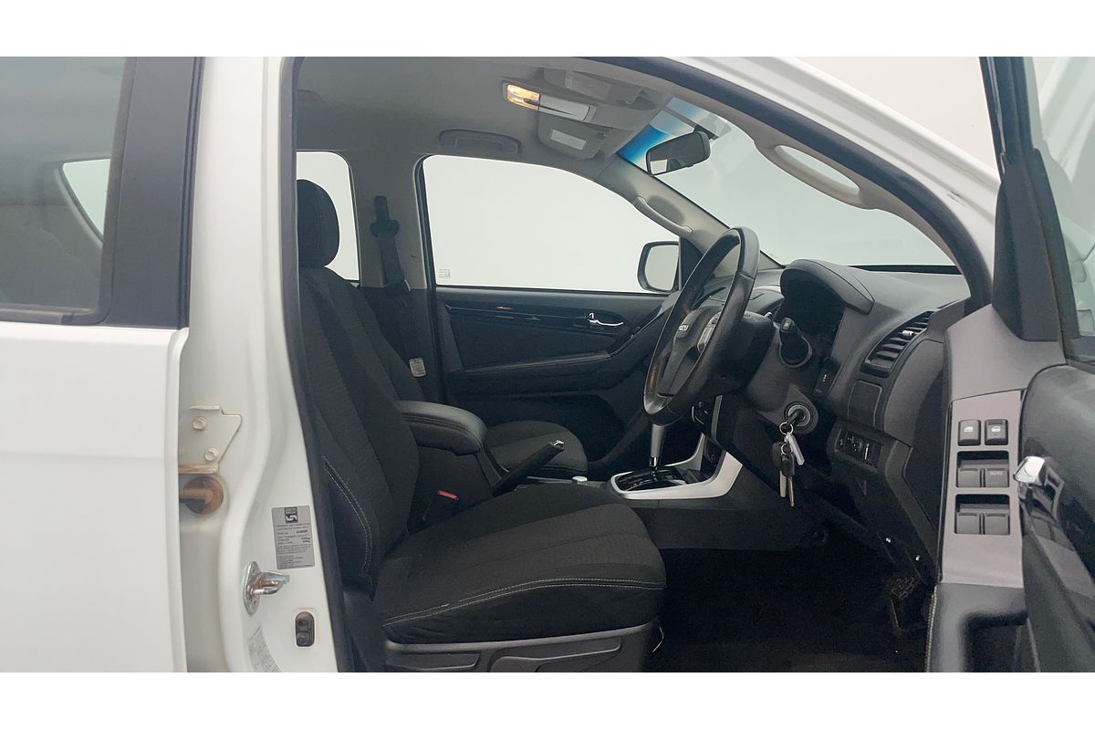 2021 Isuzu MU-X LS-M